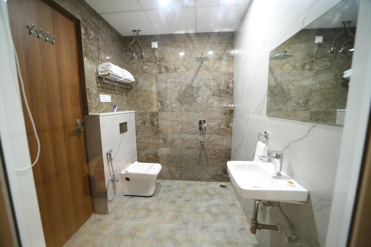 Hotel Myriad Inn Dzsaipur Kültér fotó